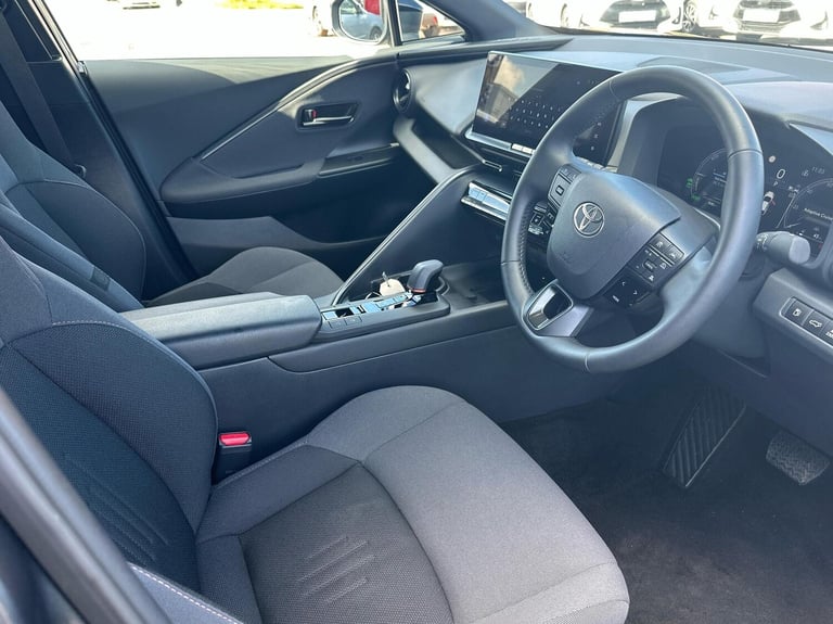 2024 Toyota C-HR 2.0 PHEV Design 5dr CVT SUV Hybrid Automatic