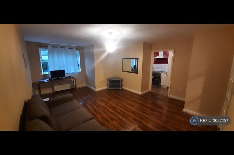 2 bedroom flat in Cromwell Road, Cambridge, CB1 (2 bed) (#2637257)