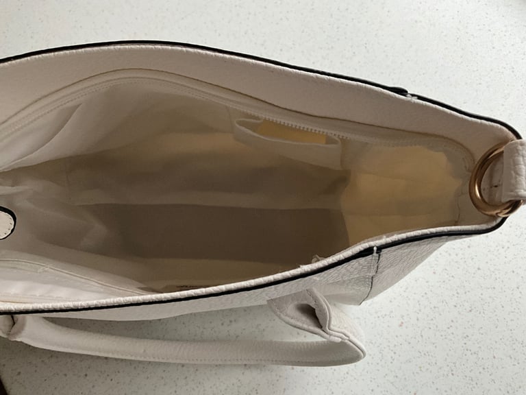 George White Handbag / Shoulder Bag, Gold fittings, Black Piping / Edging - Brand New