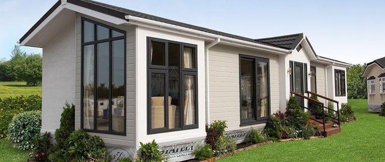 Stately Albion Wentwood in Cheadle  - Lodge / Caravan 