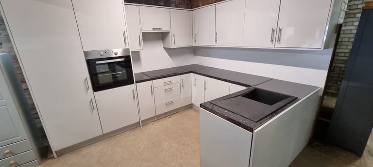 KITCHEN UNITS READY ASSEMBLED 18mm Gloss or Mat. | in Cardiff | Gumtree