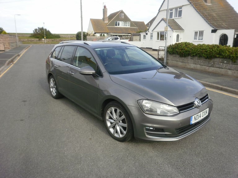 VW Golf Estate 2014. 