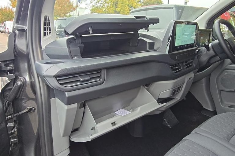 2025 Ford Transit Custom 2.5 PHEV 232ps H1 Double Cab Van Limited Auto PANEL VAN PETROL/ELECTRIC ...