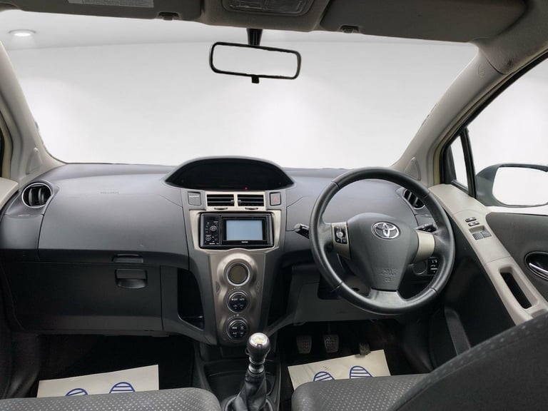 2011 Toyota Yaris 1.33 Dual VVT-i T Spirit Euro 5 (s/s) 5dr Petrol