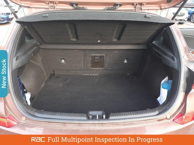 2018 Hyundai i30 1.4 T-GDi Blue Drive Premium Hatchback 5dr Petrol Manual Euro 6 (s/s) (140  Hatc...