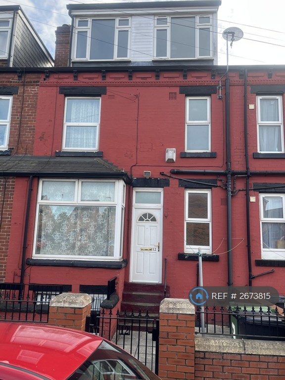 3 bedroom house in St. Hildas Avenue, Leeds, LS9 (3 bed) (#2673815)
