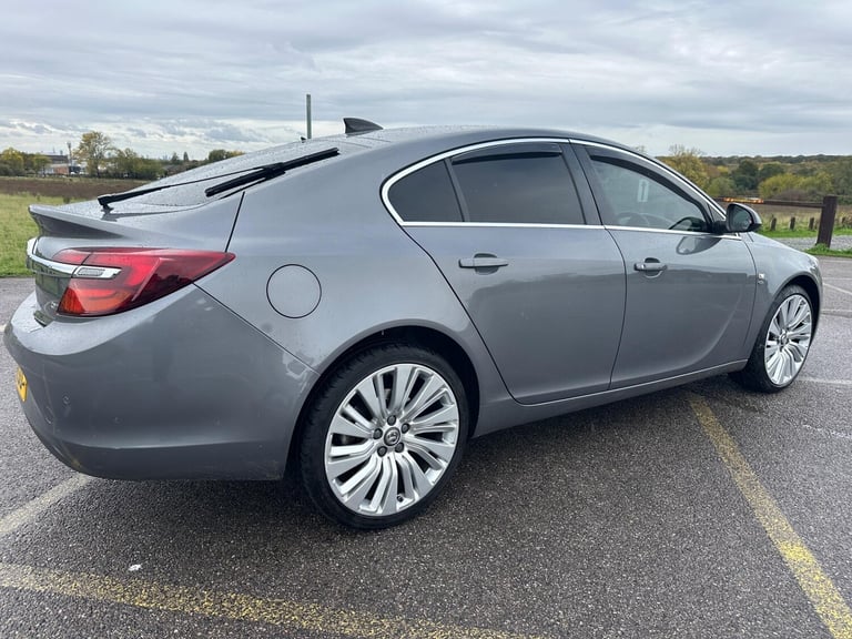 2016 Vauxhall Insignia 2.0 CDTi Elite Nav Auto Euro 6 5dr HATCHBACK Diesel Automatic
