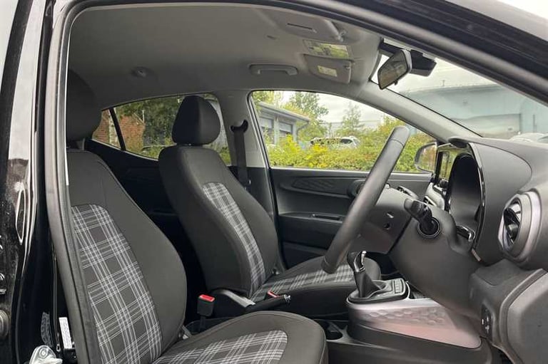 2024 Hyundai i10 1.0 Premium Hatchback 5dr Petrol Auto Euro 6 (s/s) (63 ps) Hatchback Petrol Auto...