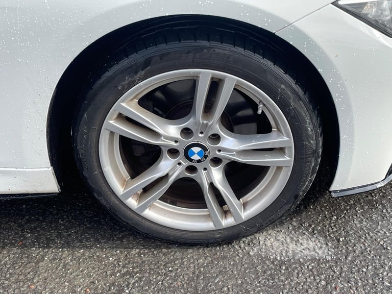 2015 BMW 3 Series 3.0 330d M Sport Touring Auto xDrive Euro 6 (s/s) 5dr ESTATE Diesel Automatic