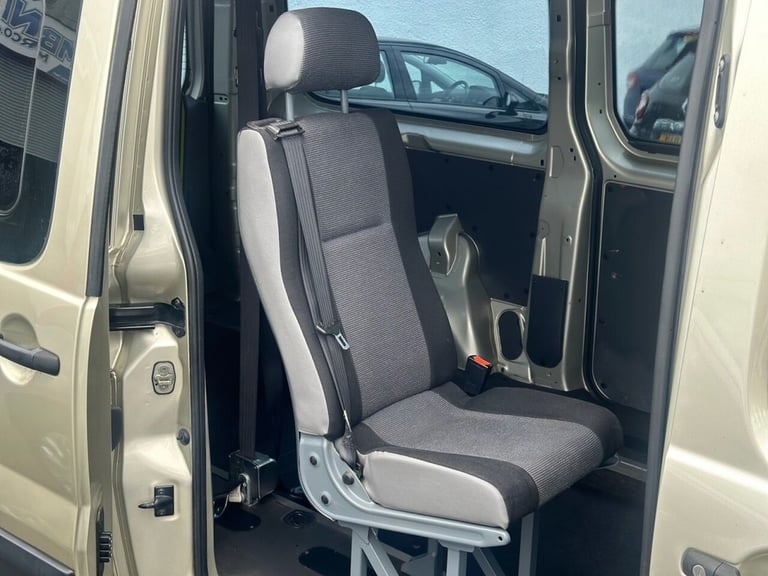 2015 15 PEUGEOT EXPERT TEPEE 2.0 HDI TEPEE COMFORT COMBI VAN 4DR DIESEL AUTOMATI