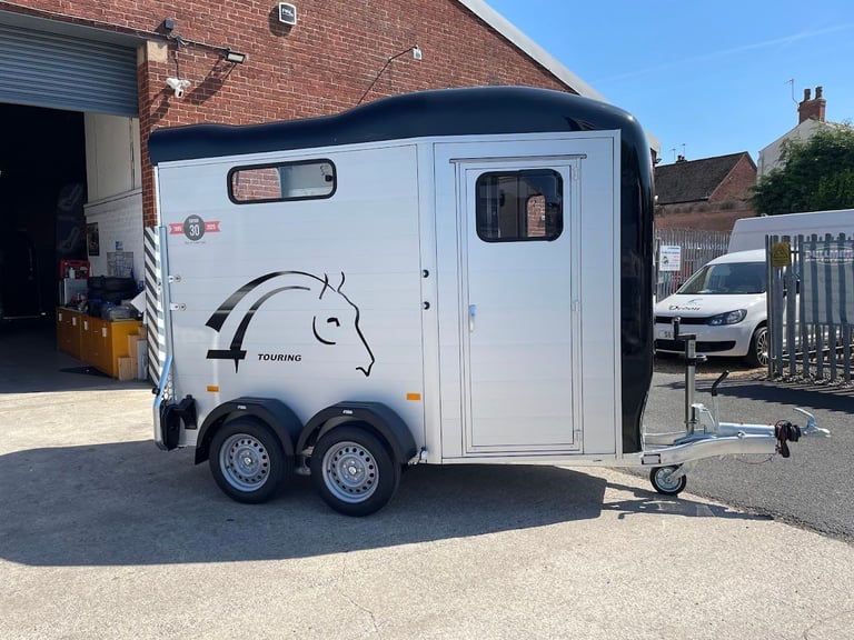 Cheval Liberte Touring Country 2 horse trailer with tack room, Brand New, £6800 + VAT