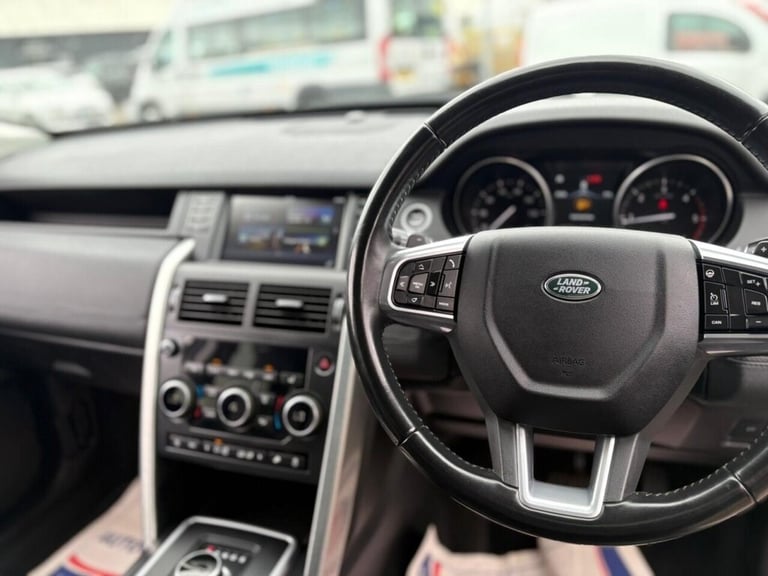 2017 Land Rover Discovery Sport 2.0 TD4 HSE Black SUV 5dr Diesel Auto 4WD Euro 6 (s/s) (180 ps) E...