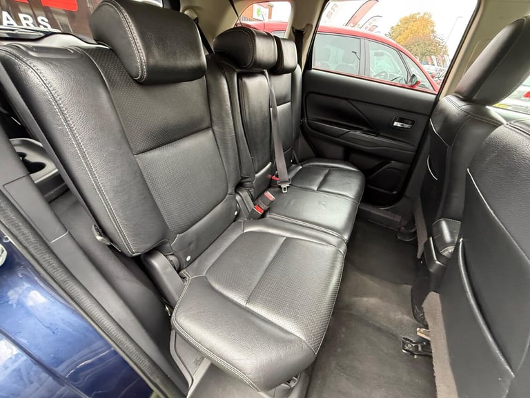 2015 Mitsubishi Outlander 2.2 DI-D GX3 SUV 5dr Diesel Auto 4WD Euro 5 (s/s) (150 ps) ESTATE Diese...