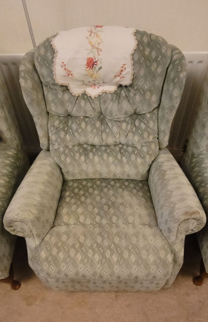  CELEBRITY WOBURN 3 piece suite 