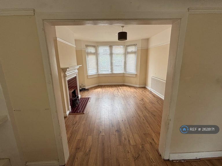 3 bedroom house in Muller Road, Horfield, Bristol, BS7 (3 bed) (#2628171)