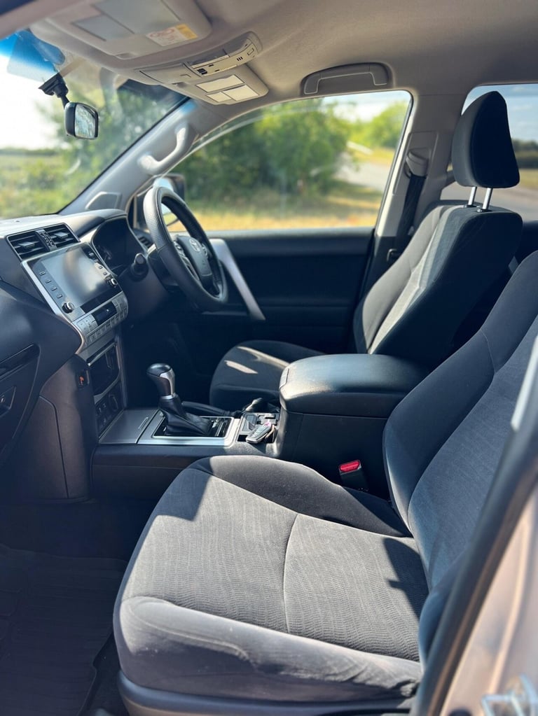 2022 Toyota Land Cruiser 2.8D Active Auto 4WD Euro 6 (s/s) 5dr (7 Seat) ESTATE Diesel Automatic