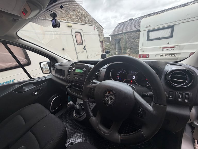 Vauxhall, VIVARO, LWB Panel Van, 2018, Manual, 1598 (cc)