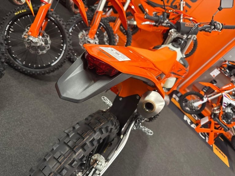 2025 KTM Offroad Enduro 250 EXC Petrol orange 6 Speed