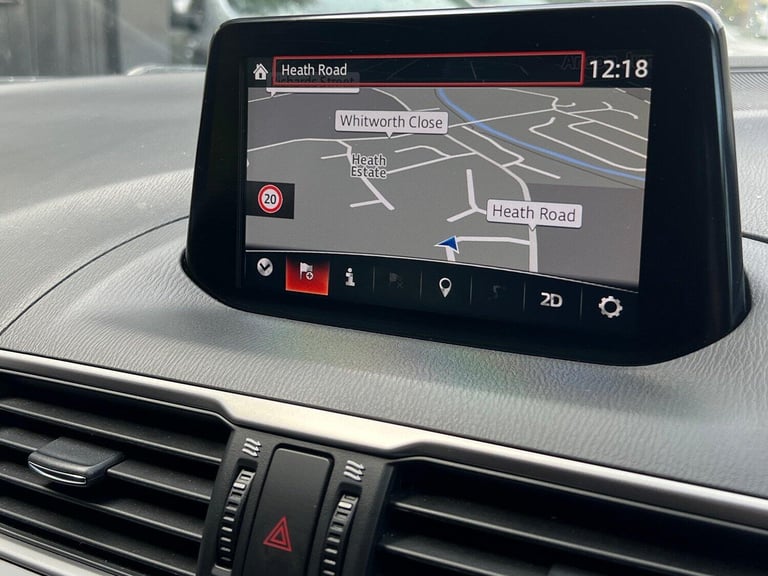 MAZDA MAZDA3 2.0 SKYACTIV-G SE-L Nav 2017