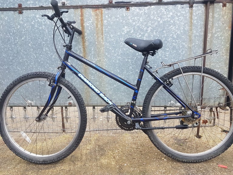 Diamondback Outlook (black/blue) 26 inch wheel adults bike,Shimano gears,gel saddle,stand rack