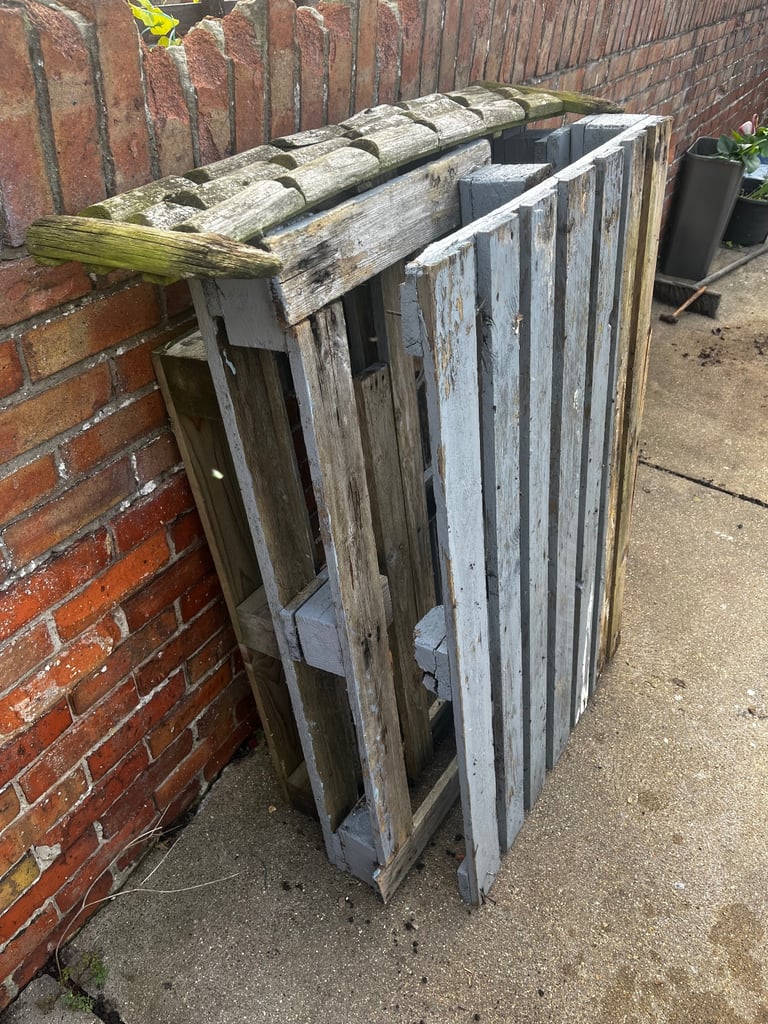 Free pallets 