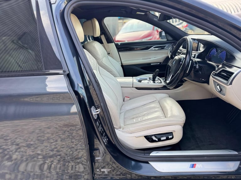 2015 BMW 7 Series 3.0 730d M Sport Auto xDrive Euro 6 (s/s) 4dr SALOON Diesel Automatic