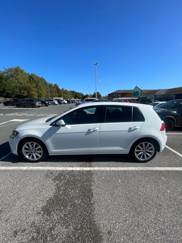 image for Volkswagen, GOLF, Hatchback, 2017, Manual, 1968 (cc), 5 doors