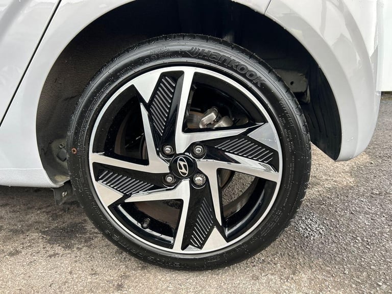 2024 Hyundai i10 1.0 Premium Hatchback 5dr Petrol Auto Euro 6 (s/s) (63 ps) Hatchback PETROL Auto...