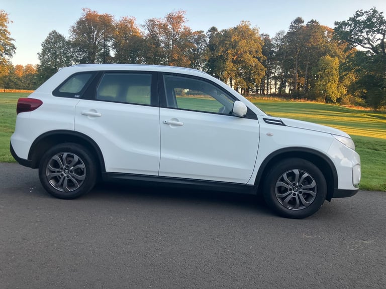 image for EXCEPTIONAL CONDITION 2019 SUZUKI VITARA BOOSTERJET. MOT 06/05/2026. FULL SERVICE HISTORY. 5