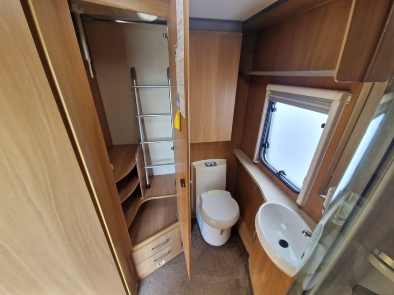 2008 Swift Challenger 530 Single Axle 4 Berth Large Rear Bathroom Bunk Bed