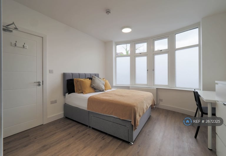 1 bedroom in The Meadow Way, Harrow, HA3 (#2672325)