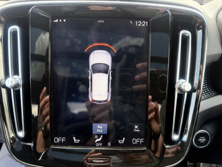 2020 Volvo XC40 2.0 T4 R DESIGN Pro 5dr Geartronic ESTATE Petrol Automatic