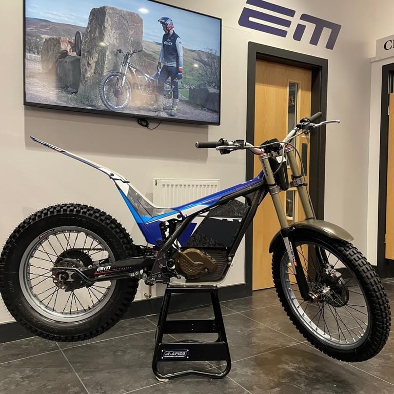 2025 EM EPURE FACTOR-E 1.8kWh **EXCELLENT CONDITION** USED TRIALS BIKE