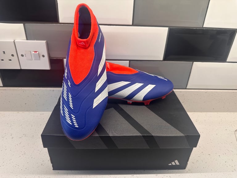 image for Men’s adidas predator Laceless