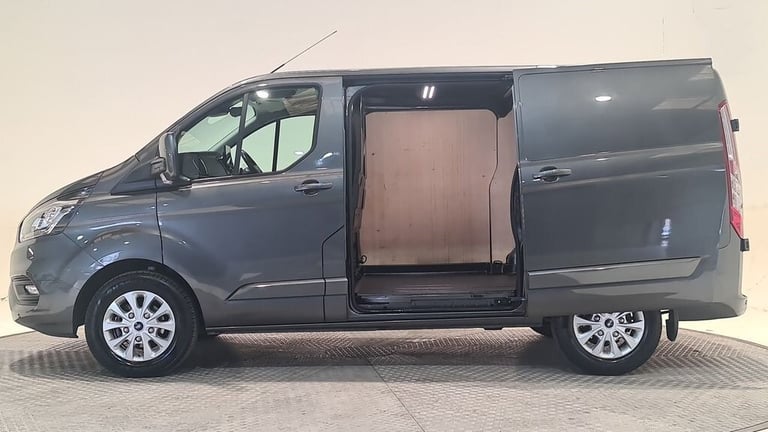 FORD TRANSIT CUSTOM 2.0 300 ECOBLUE LIMITED P/V L1 H1 130 BHP SWB DIESEL