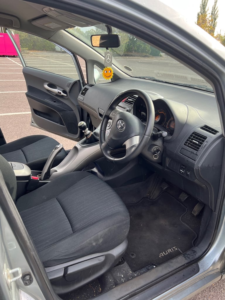 Toyota, AURIS, Hatchback, 2009, Manual, 1364 (cc), 5 doors