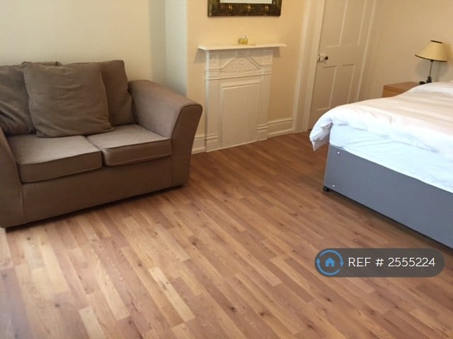 5 bedroom house in Stapleton Road, Bristol, BS5 (5 bed) (#2555224)