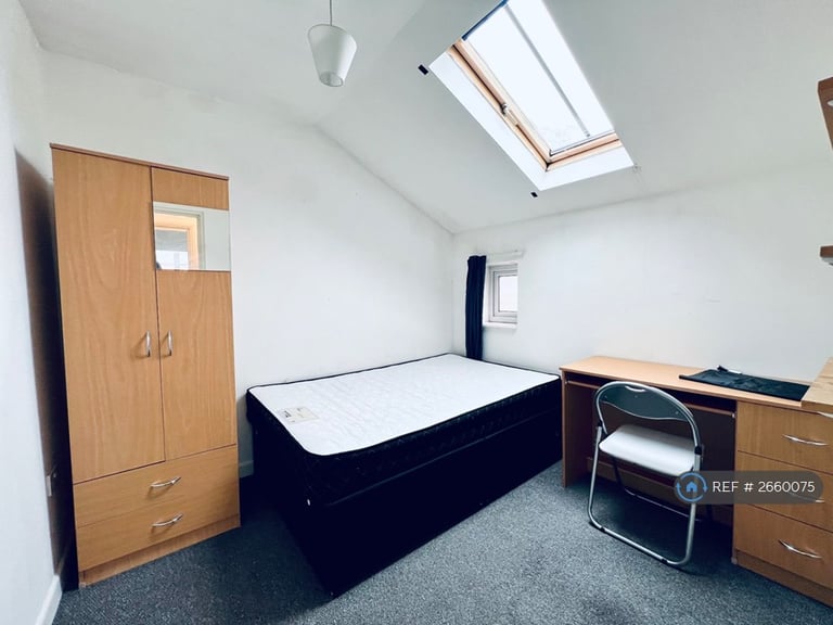 5 bedroom house in Oxford Street, Leamington Spa, CV32 (5 bed) (#2660075)