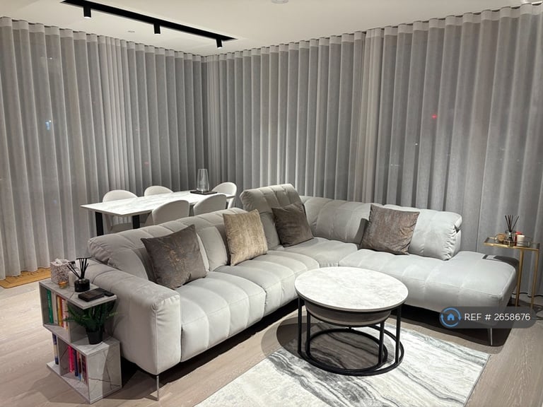 2 bedroom flat in Park Drive, London, E14 (2 bed) (#2658676)