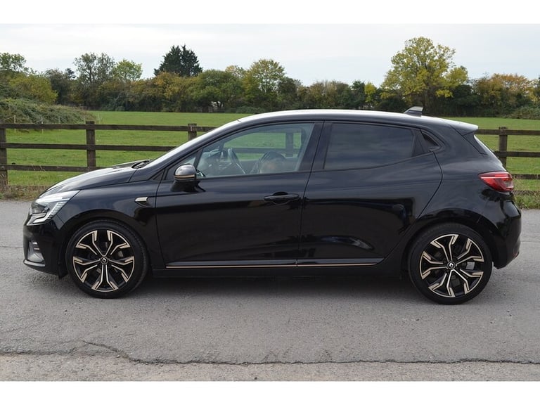 2021 Renault Clio TCe Lutecia Hatchback Petrol Manual