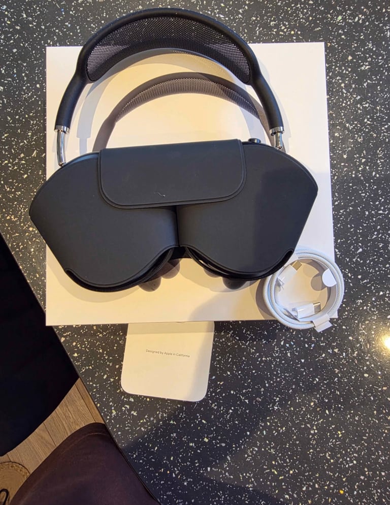 Apple AirPods Pro max 
