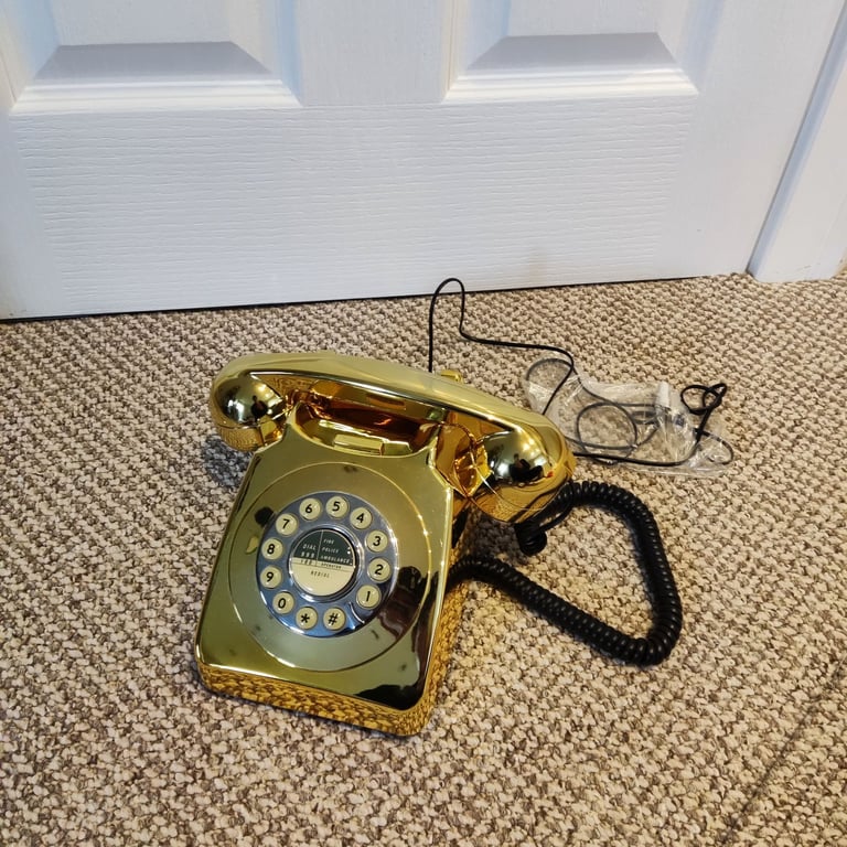 image for New Retro Style Corded Home Phone Gold 1960s Design Classic 