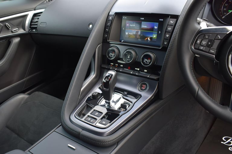  Jaguar F-Type 2.0i Auto Euro 6 (s/s) 2dr Petrol Automatic
