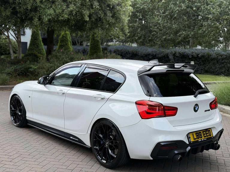 BMW, 1 SERIES, Hatchback, 2017, Semi-Auto, 2998 (cc), 5 doors