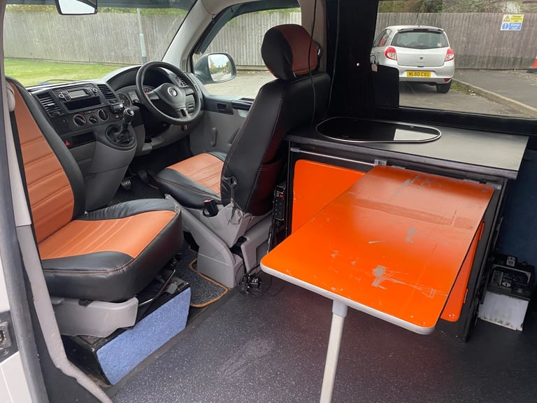 Vw transporter t5 4berth campervan 12 months mot  and rear seat belts 