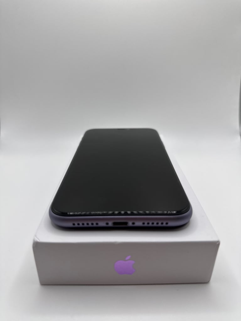 PRISTINE: Apple iPhone 11, 64gb, Lilac (UNLOCKED)