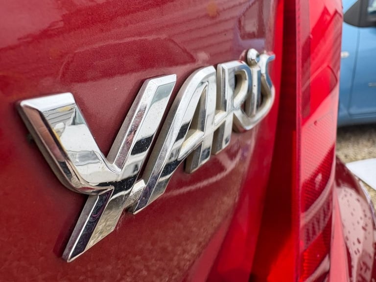 2012 Toyota Yaris 1.33 VVT-i T Spirit 5dr Multidrive S HATCHBACK PETROL Automatic