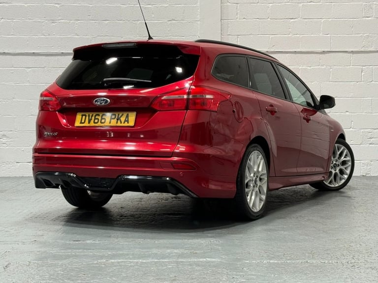 2016 Ford Focus 1.5 TDCi EcoBoost ST-Line Estate 5dr Diesel Manual Euro 6 (s/s) (120 ps) Estate D...