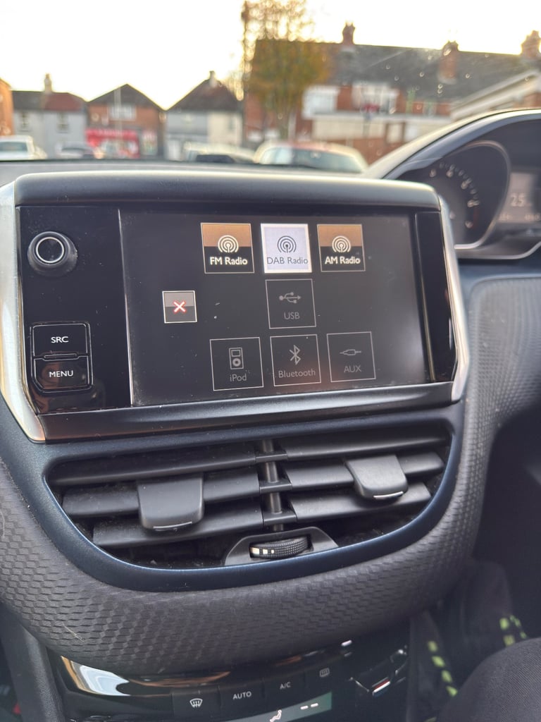 Peugeot, 2008, Hatchback, 2014, Manual, 1199 (cc), 5 doors