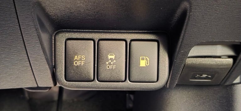 2014 Toyota Avensis 2.0 V-Matic Excel Touring CVT 5dr Petrol Automatic